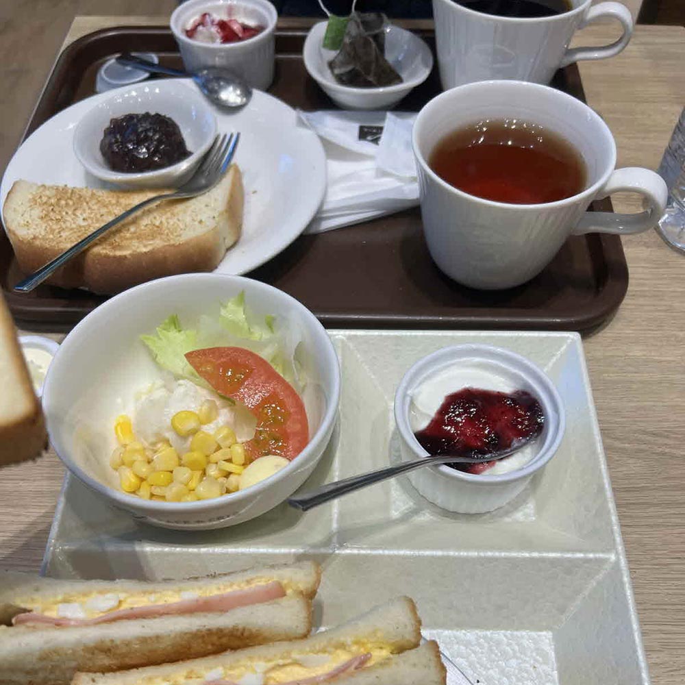크리에 커피의 아침 메뉴